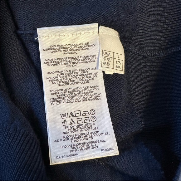 Brooks Brothers Navy Super Fine Merino Wool Sleeveless Sweater Vest Knit size L - Picture 8 of 9